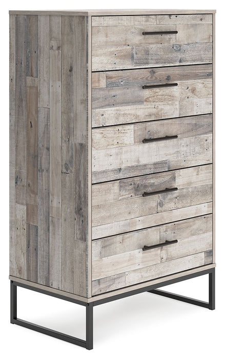 Neilsville - Five Drawer Chest - Whitewash