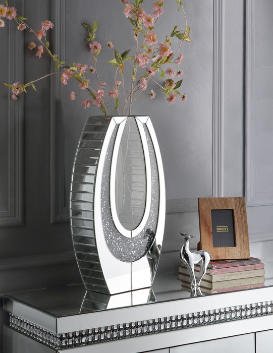 Noralie - Accent Decor - Mirrored & Faux Diamonds