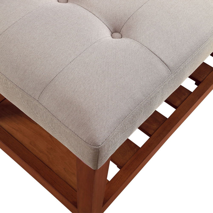 Charla - Bench