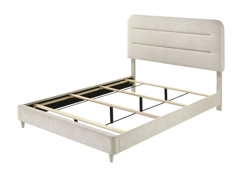 Nyomi - Upholstered Bed