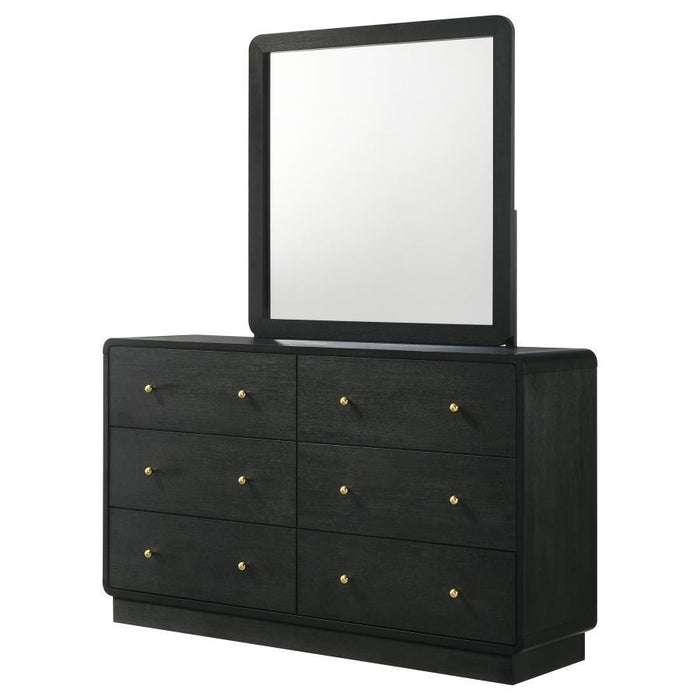 Cavelle - 6-Drawer Dresser