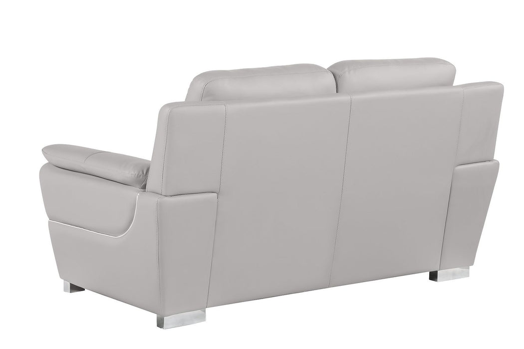 4572 - Loveseat