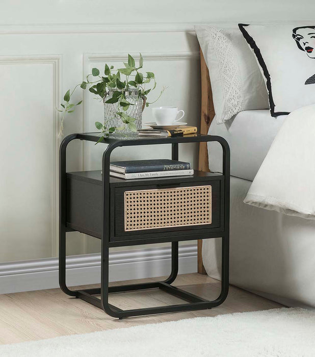 Colson - Accent Table - Black