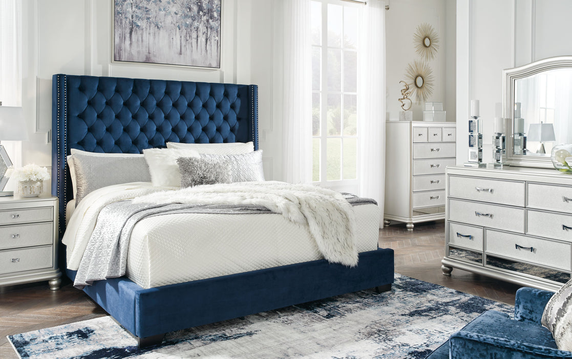 Coralayne - Upholstered Bedroom Set