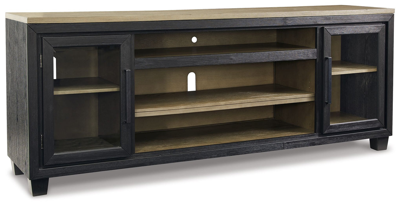 Foyland - XL TV Stand w/Fireplace Option - Black / Brown